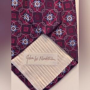 Used John W. Nordstrom  Patterned Men's Tie